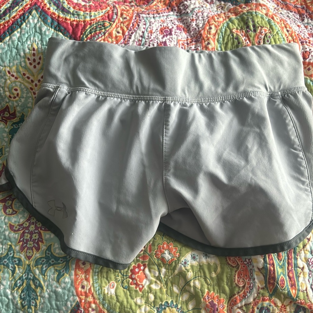 Women’s Under Armour Running Shorts- XS